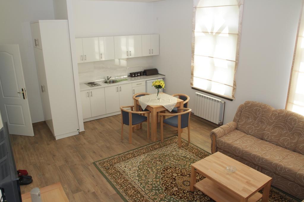 Apartments Ferhadija Баня-Лука Екстер'єр фото