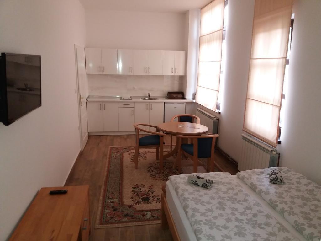 Apartments Ferhadija Баня-Лука Екстер'єр фото